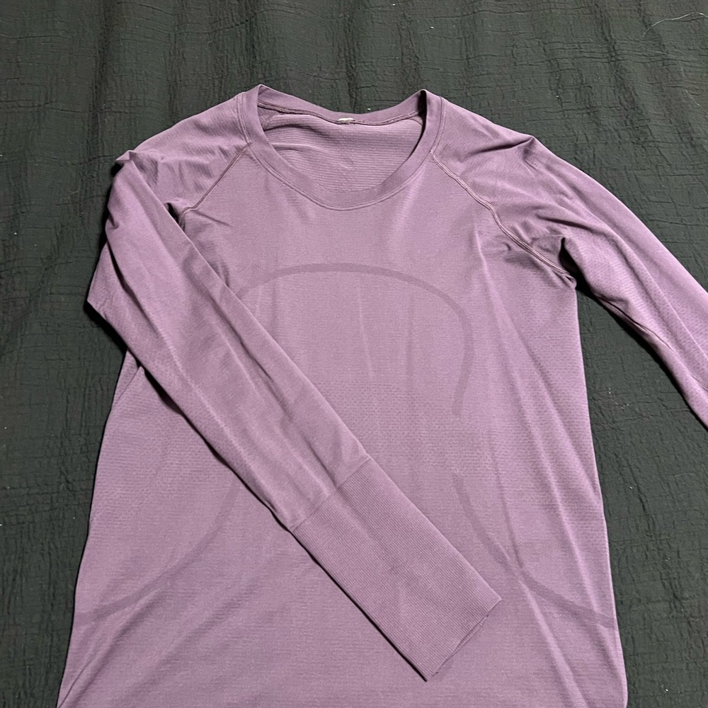 New without tags. Purple Lululemon swiftly tech.